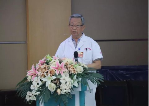 ▲老党员、老专家孙义伸同志做为医师代表讲话
